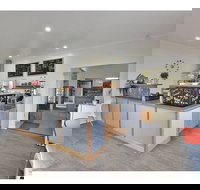 Meander Bridge Cafe - Sunshine Coast Tourism