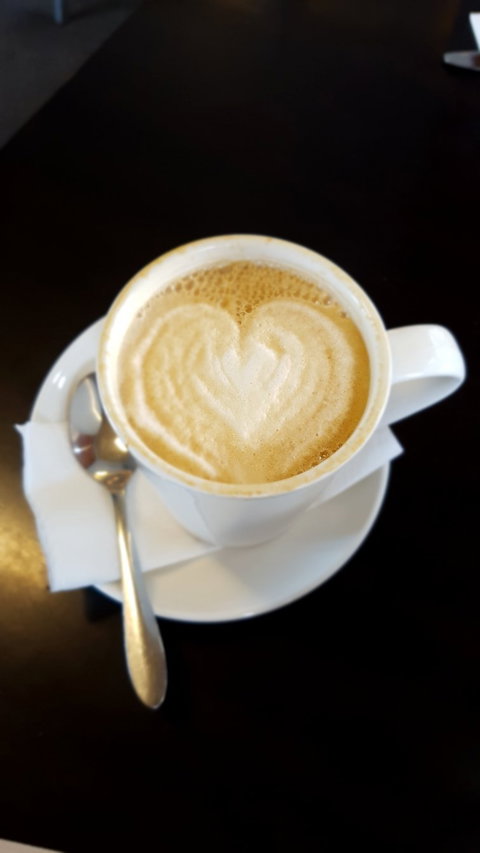 Moby Dicks Breakfast Bar - Sunshine Coast Tourism 4