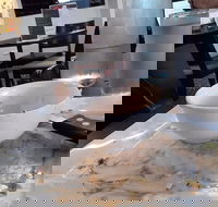 Mowbray Hotel Bistro - Sunshine Coast Tourism