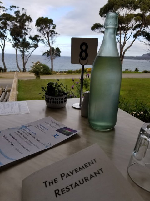 Pavement Restaurant At Lufra Hotel And Apartments - Sunshine Coast Tourism 5