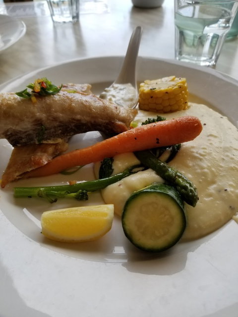 Pavement Restaurant At Lufra Hotel And Apartments - Sunshine Coast Tourism 6