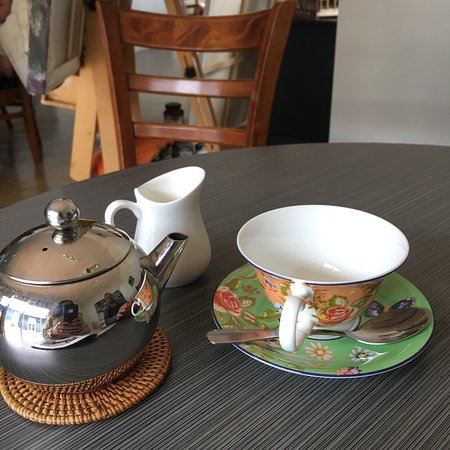 Portside Links Gallery And Cafe - Holiday Sunshine Coast 0