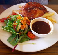 Prince of Wales Hotel - Holiday Sunshine Coast