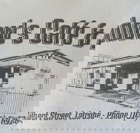 Shadow's Cafe  Bar - Sunshine Coast Tourism