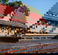 Tracks on Point - Sunshine Coast Tourism