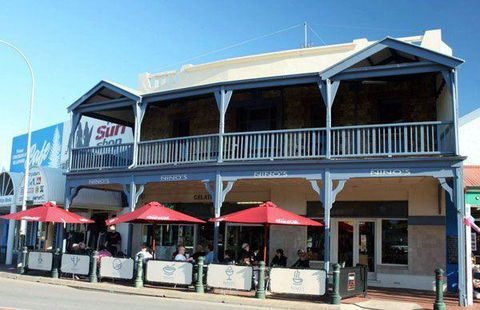 Nino's Of Victor Harbor - Holiday Sunshine Coast 8