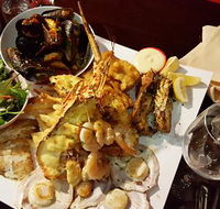 The Red Cray - Holiday Sunshine Coast