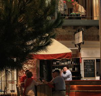 Whisper Wine Bar - Holiday Sunshine Coast