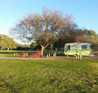 Cool Breeze Cafe - Holiday Sunshine Coast