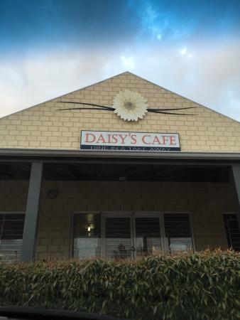 Daisy's Cafe - Holiday Sunshine Coast 0