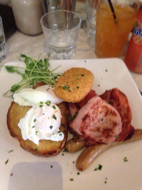 Globe Coffee House - Holiday Sunshine Coast 1
