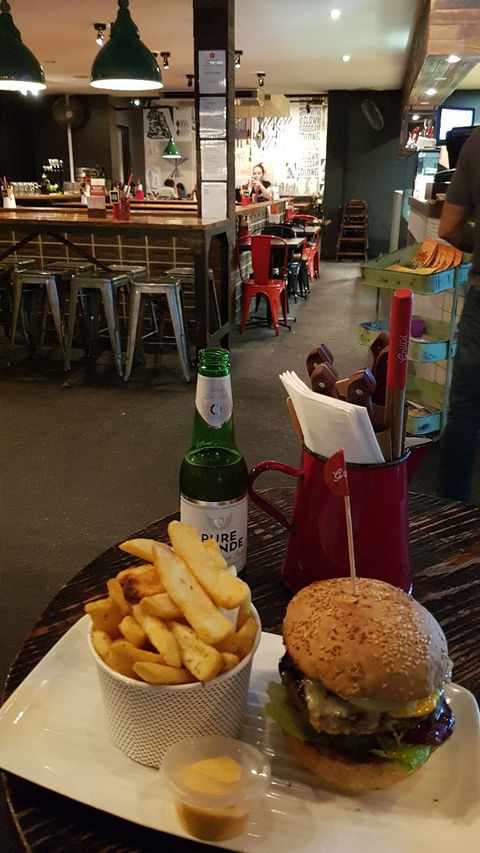 Grill'd Shafto Lane - Holiday Sunshine Coast 2