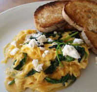 Walter's River Cafe - Sunshine Coast Tourism