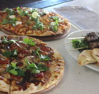 Albies Bar and Bistro - Holiday Sunshine Coast