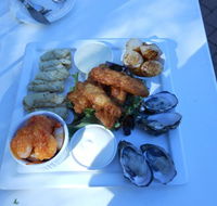 Broadwater Beach Bar  Restaurant - Holiday Sunshine Coast