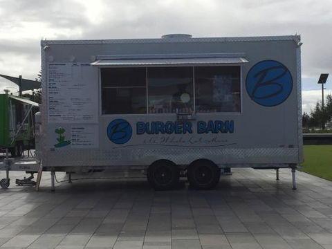 Burger Barn - Holiday Sunshine Coast 0