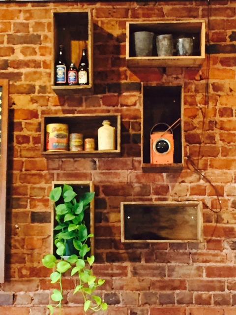 Sheffield's Bar & Restaurant - Sunshine Coast Tourism 4