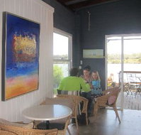 The Happy Wife - Sunshine Coast Tourism