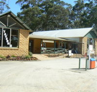 The Wheel at Elleker Tavern - Sunshine Coast Tourism