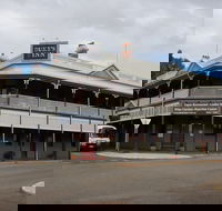 Dukes Inn - Sunshine Coast Tourism