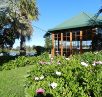 Golden Ponds Restaurant - Sunshine Coast Tourism