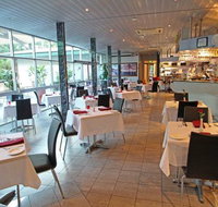 Kelly's Bar  Grill - Sunshine Coast Tourism