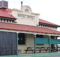 Royal Hotel - Holiday Sunshine Coast