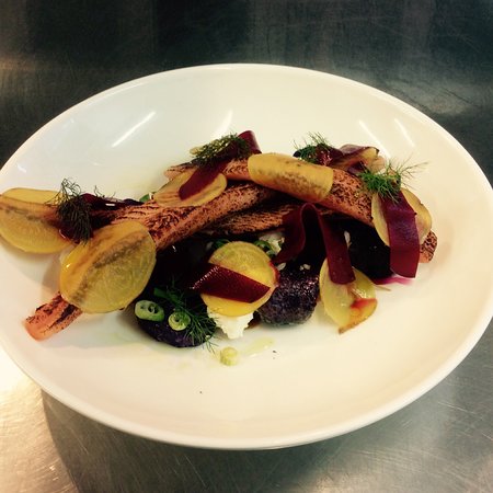Silkwood Estate Wine And Restaurant - Holiday Sunshine Coast 0