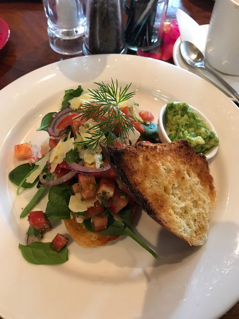 The Barking Cow - Holiday Sunshine Coast 6