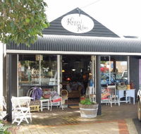 The Ragged Robin - Holiday Sunshine Coast