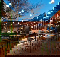 Alma Tavern - Holiday Sunshine Coast