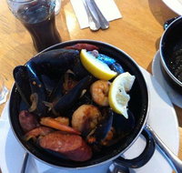 Henley Beach Hotel - Holiday Sunshine Coast