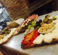 Napoli Pizzeria - Holiday Sunshine Coast
