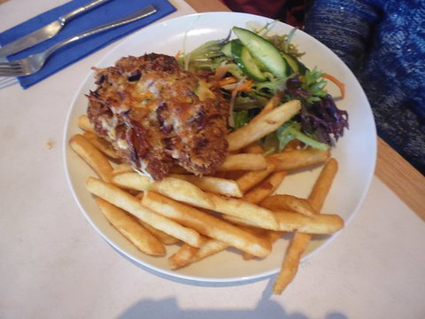 Beach Hotel - Sunshine Coast Tourism 0