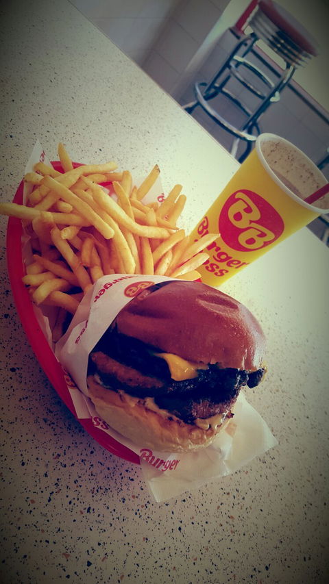 Burger Boss - Sunshine Coast Tourism 2