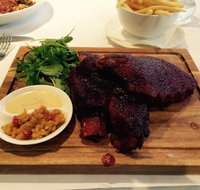 Commodore on the Park - Sunshine Coast Tourism