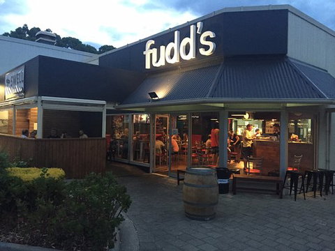 Fudd's - Holiday Sunshine Coast 0
