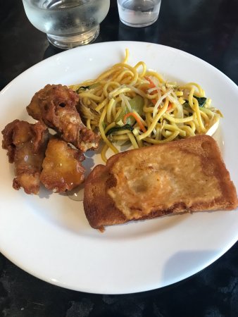 Queen Bee Indonesian And Chinese Restaurant - Holiday Sunshine Coast 0