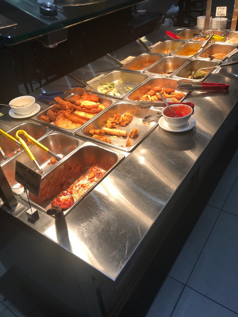 Queen Bee Indonesian And Chinese Restaurant - Holiday Sunshine Coast 4