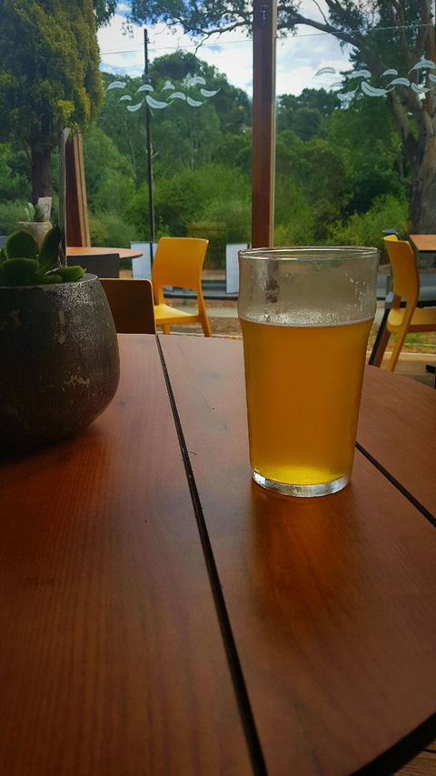 The Duck Inn - Sunshine Coast Tourism 2