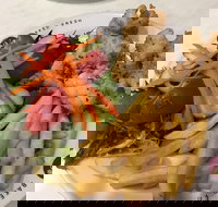 Bb's Cafe - Sunshine Coast Tourism