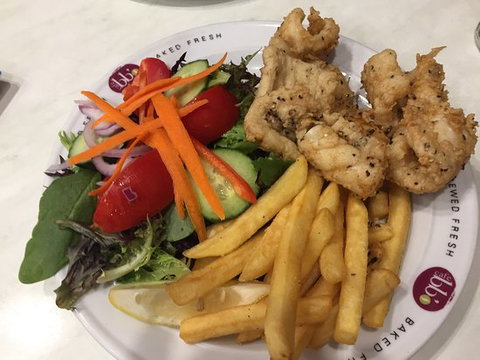 Bb's Cafe - Sunshine Coast Tourism 0