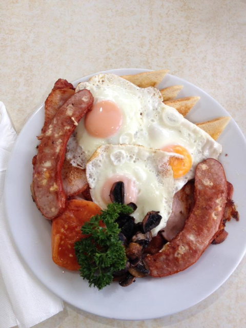 Beach Cafe - Holiday Sunshine Coast 1