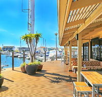 Marina Hotel - Holiday Sunshine Coast