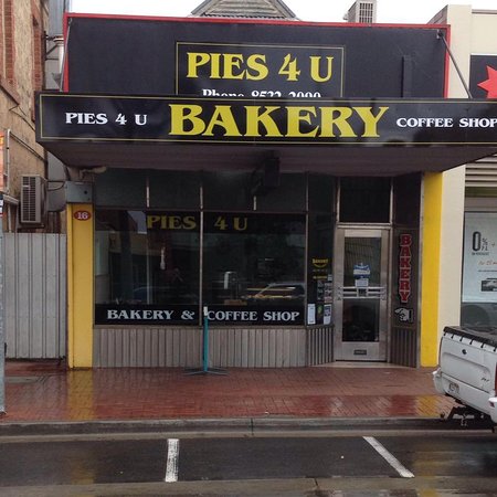 Pies 4 U - Holiday Sunshine Coast 0