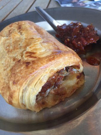 Red Door Bakery - Sunshine Coast Tourism 0
