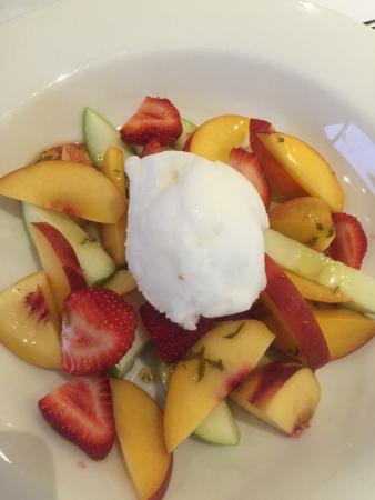 Reflections Restaurant - Holiday Sunshine Coast 0