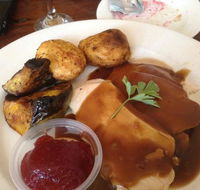 Royal Family Hotel - Sunshine Coast Tourism