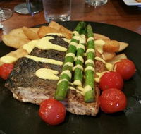 Tower Hotel Bistro - Holiday Sunshine Coast