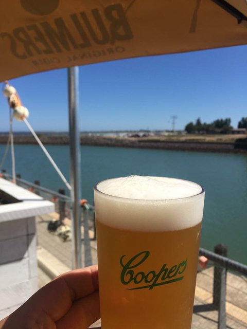 Coopers Alehouse Wallaroo - Holiday Sunshine Coast 3